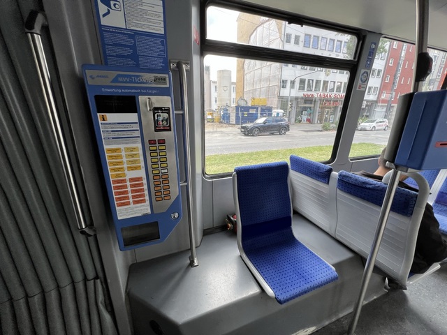 Foto van MVG GT8N 2206 Tram door Stadsbus