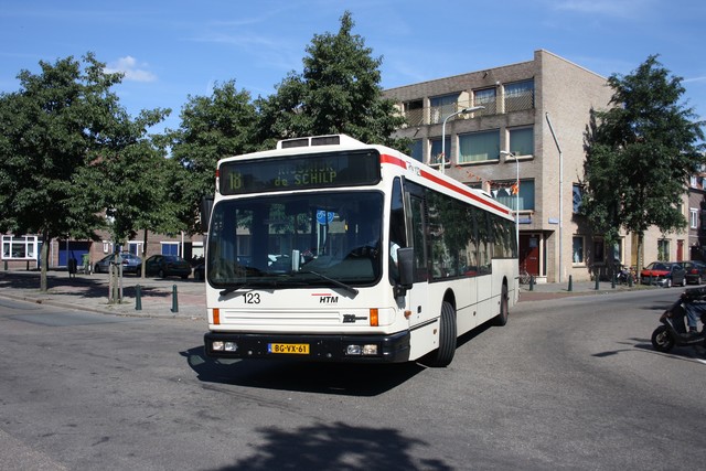 Foto van HTM Den Oudsten B96 123 Standaardbus door dmulder070