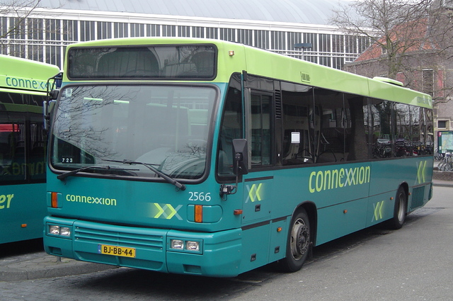 Foto van CXX Den Oudsten B95 2566 Standaardbus door wyke2207