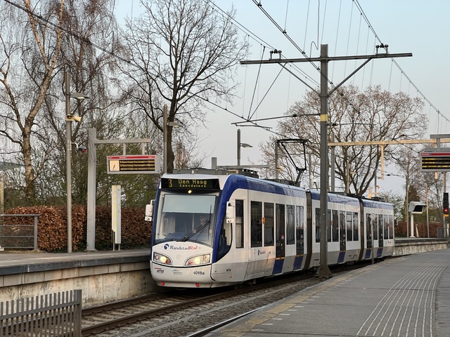 Foto van HTM RegioCitadis 4018 Tram door Stadsbus