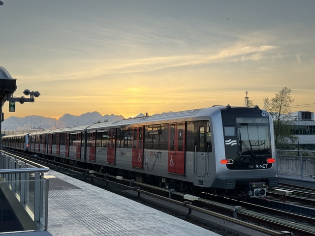 Foto van GVB M7 173 Metro door Stadsbus