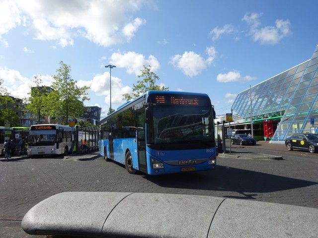 Foto van OVinIJ Iveco Crossway LE (12mtr) 5526 Standaardbus door_gemaakt Rotterdamseovspotter