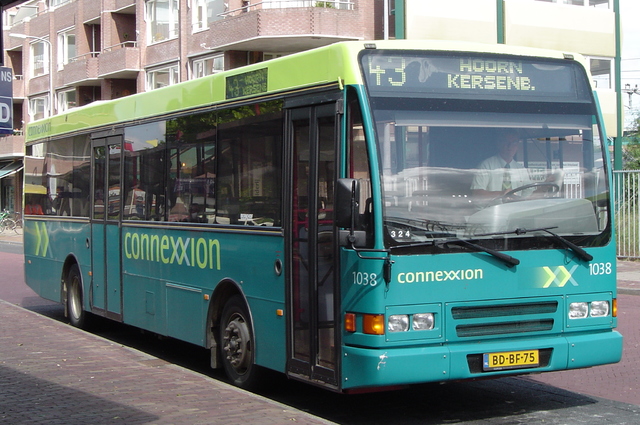 Foto van CXX Berkhof 2000NL 1038 Standaardbus door wyke2207