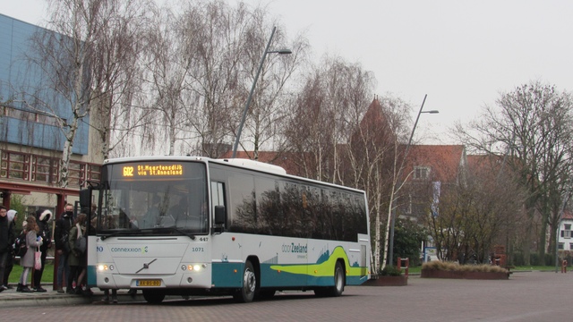 Foto van CXX Volvo 8700 RLE 1071 Standaardbus door jvroegindeweij