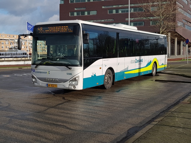Foto van CXX Iveco Crossway LE (13mtr) 5586 Standaardbus door_gemaakt treinspotter-Dordrecht-zuid
