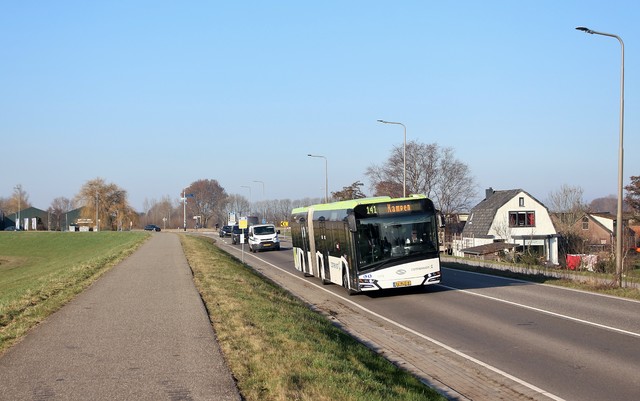 Foto van OVinIJ Solaris Urbino 18 9374 Gelede bus door_gemaakt mauricehooikammer