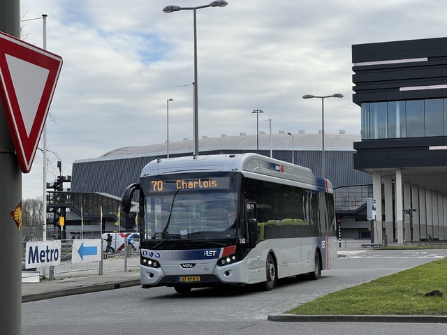 Foto van RET VDL Citea SLE-120 Hybrid 1302 Standaardbus door Stadsbus