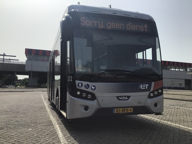 Foto van RET VDL Citea SLE-120 Hybrid 1272 Standaardbus door Marvin325