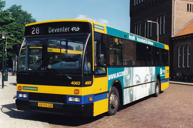 Foto van CXX Den Oudsten B88 4063 Standaardbus door wyke2207