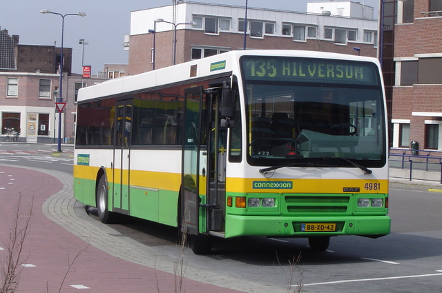 Foto van CXX Berkhof 2000NL 4981 Standaardbus door wyke2207