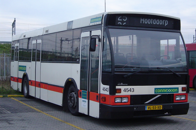 Foto van CXX Den Oudsten B88 4543 Standaardbus door wyke2207