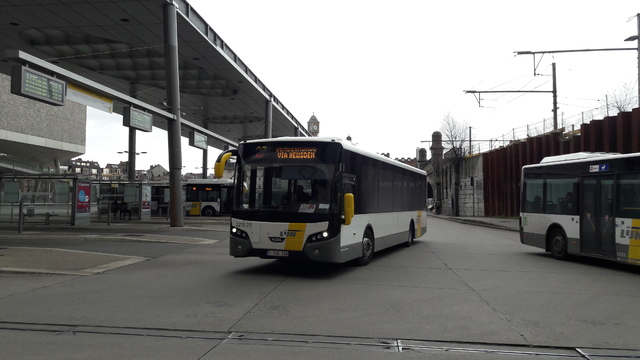Foto van DeLijn VDL Citea SLE-120 221323 Standaardbus door BusfanTom