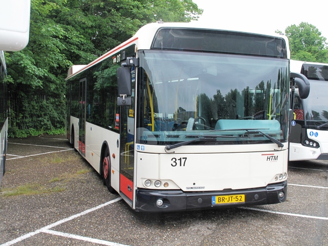 Foto van HTM Berkhof Diplomat 317 Standaardbus door Jelmer