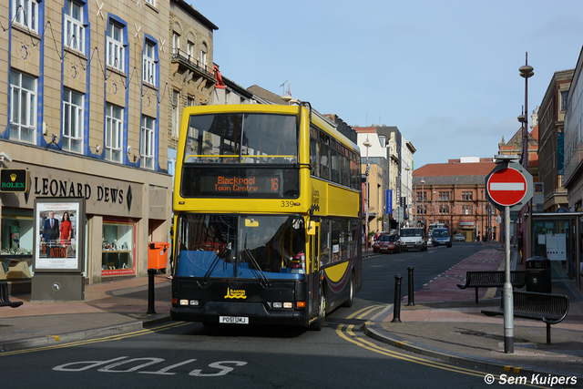 Foto van Blackpool East Lancs Lolyne 339 Dubbeldekkerbus door RW2014