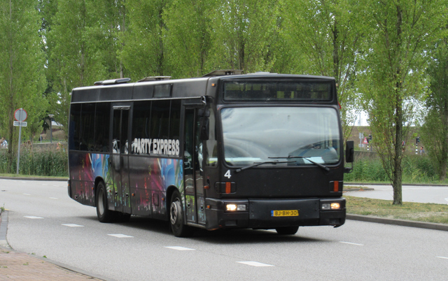 Foto van PTEX Den Oudsten B95 4 Standaardbus door RKlinkenberg