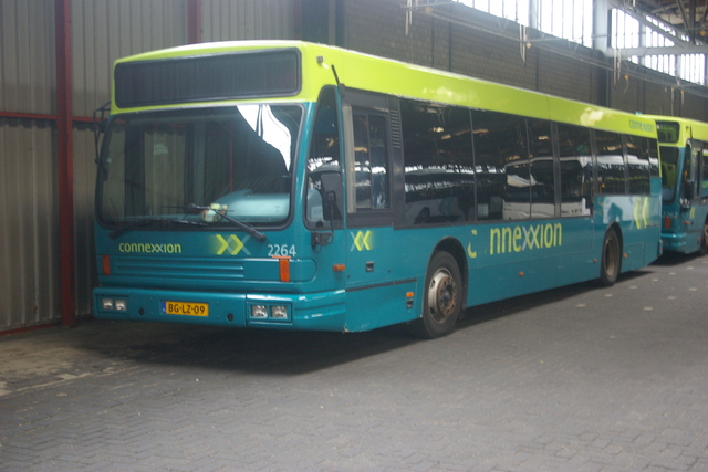 Foto van CXX Den Oudsten B96 2264 Standaardbus door wyke2207