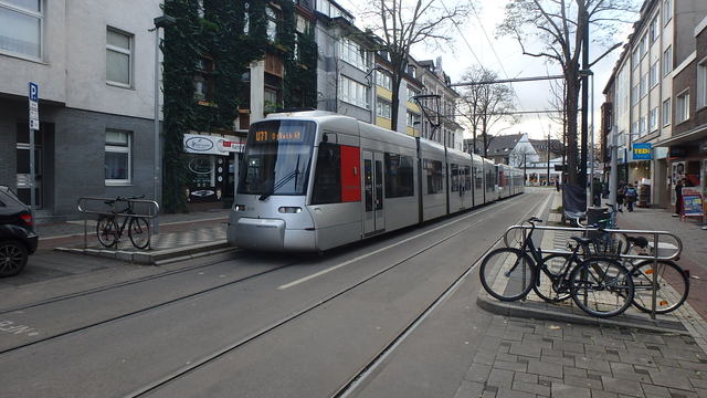 Foto van Rheinbahn NF8U 3334 Tram door_gemaakt Perzik
