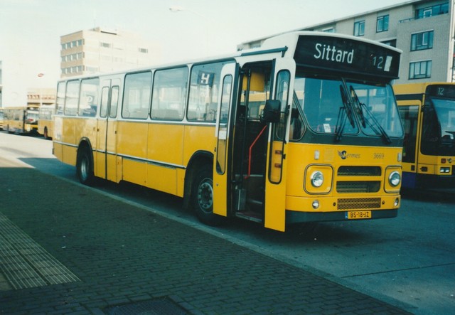 Foto van HER DAF MB200 3669 Standaardbus door JanWillem