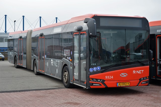 Foto van CXX Solaris Urbino 18 9324 Gelede bus door wyke2207