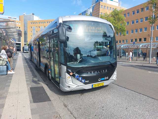 Foto van QBZ Heuliez GX437 ELEC 7421 Gelede bus door_gemaakt Draken-OV