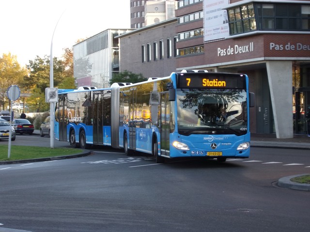 Foto van KEO Mercedes-Benz CapaCity 4201 Gelede bus door_gemaakt Lijn45