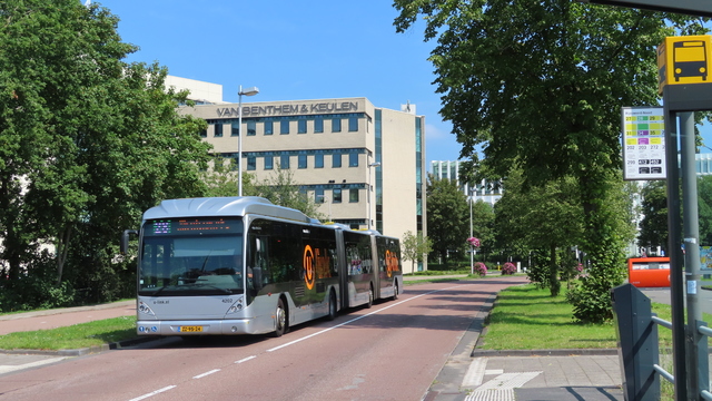 Foto van QBZ Van Hool AGG300 4202 Dubbelgelede bus door OVSpotterLinschoten