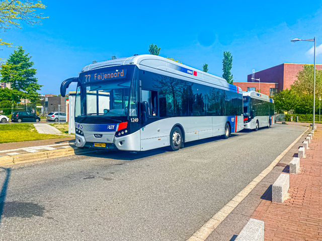 Foto van RET VDL Citea SLE-120 Hybrid 1249 Standaardbus door OVSpotterIsaiah
