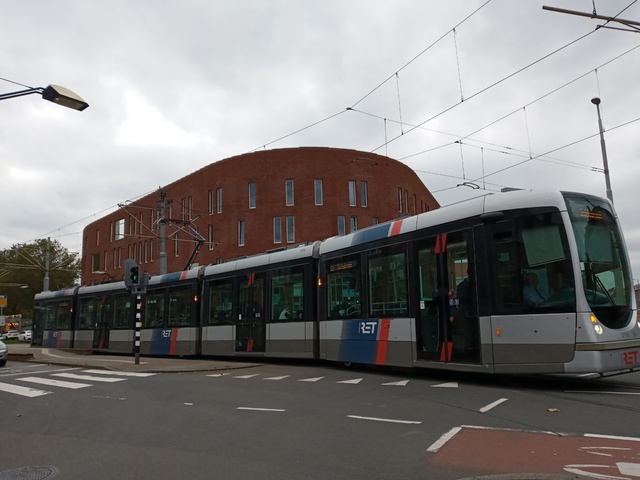 Foto van RET Rotterdamse Citadis 2136 Tram door Sneltram