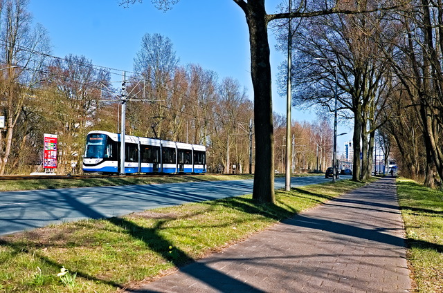 Foto van GVB 15G-tram (Urbos) 3058 Tram door_gemaakt Bartrock