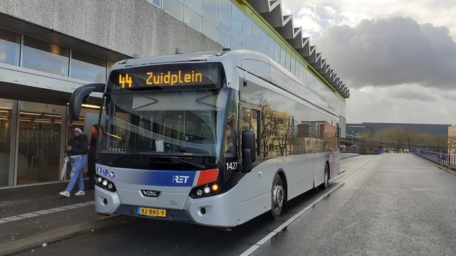 Foto van RET VDL Citea SLF-120 Electric 1427 Standaardbus door EdwinBeijeman