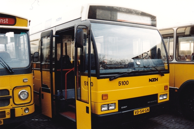 Foto van NZH Den Oudsten B88 5100 Standaardbus door wyke2207