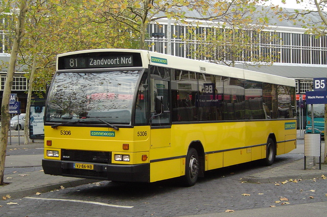 Foto van CXX Den Oudsten B88 5306 Standaardbus door wyke2207