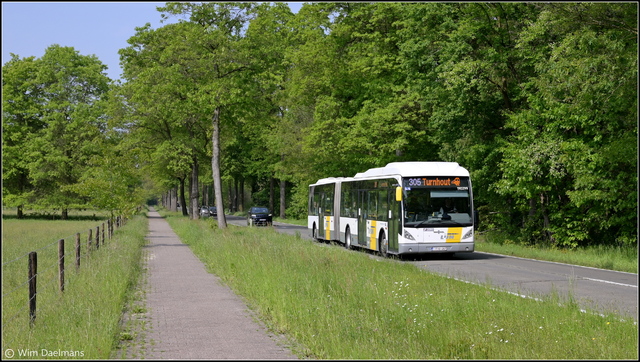 Foto van DeLijn Van Hool AG300 110299 Gelede bus door_gemaakt WDaelmans