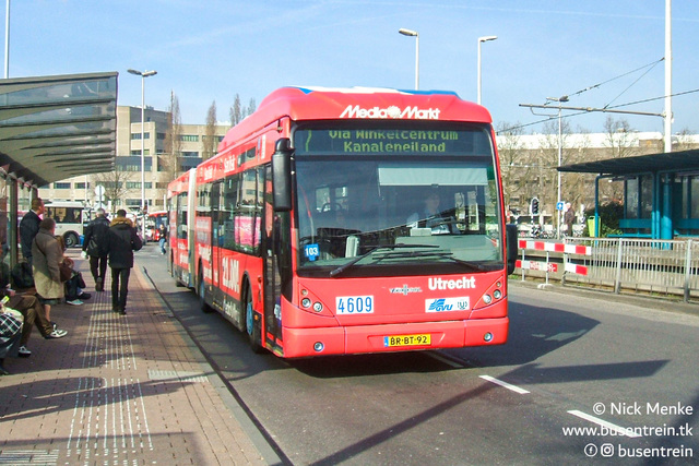 Foto van GVU Van Hool AG300 4609 Gelede bus door Busentrein