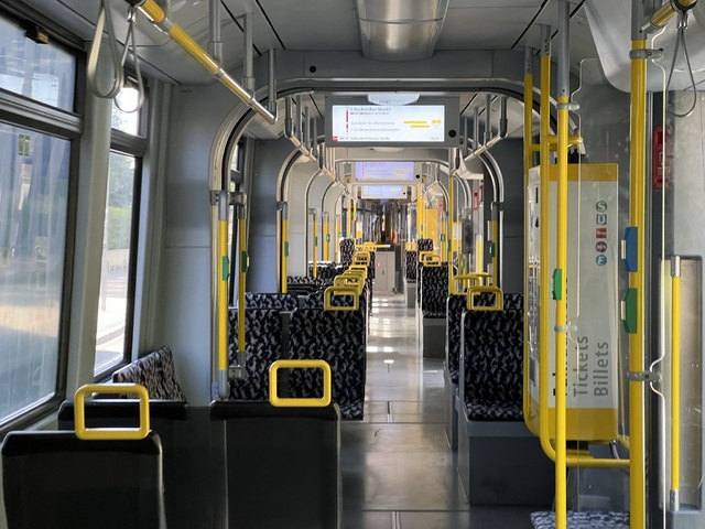 Foto van BVG Flexity 8005 Tram door Stadsbus