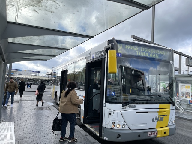 Foto van DeLijn Jonckheere Transit 2000 4556 Standaardbus door M48T