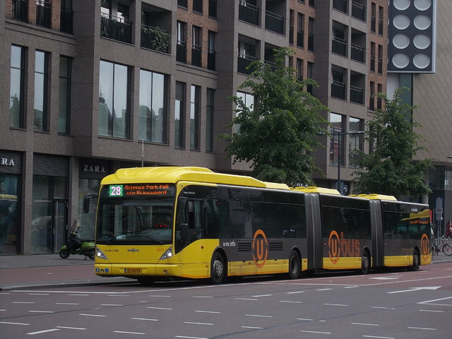 Foto van QBZ Van Hool AGG300 4201 Dubbelgelede bus door stefan188