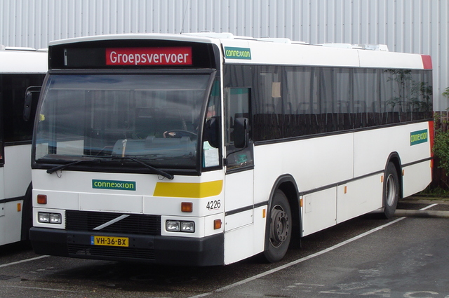 Foto van CXX Den Oudsten B88 4226 Standaardbus door wyke2207