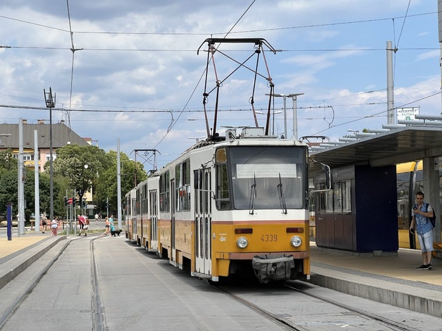 Foto van BKK Tatra T5C5 4339 Tram door Stadsbus