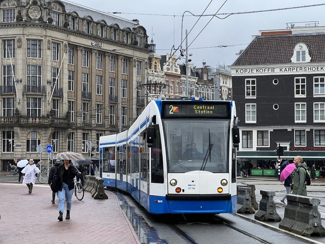 Foto van GVB Siemens Combino 2116 Tram door Stadsbus