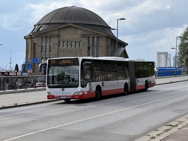 Foto van HH Mercedes-Benz Citaro G 7323 Gelede bus door Stadsbus