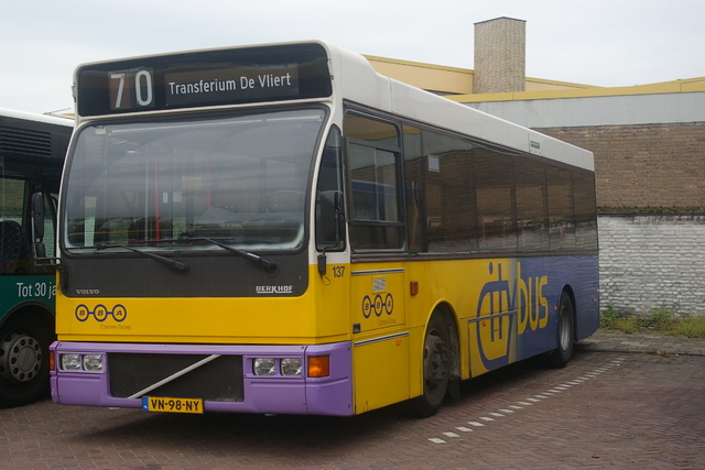 Foto van BBA Berkhof 2000NL 137 Standaardbus door wyke2207