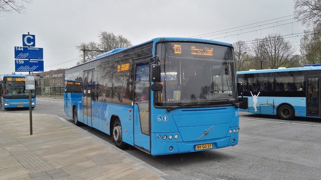 Foto van OVinIJ Volvo 8700 RLE 5747 Standaardbus door OVdoorNederland