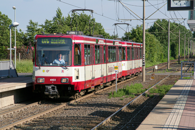 Foto van Rheinbahn Stadtbahnwagen B 4103 Tram door Martin