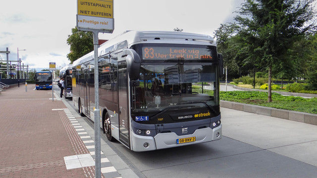 Foto van QBZ Ebusco 2.2 (12mtr) 7327 Standaardbus door OVdoorNederland