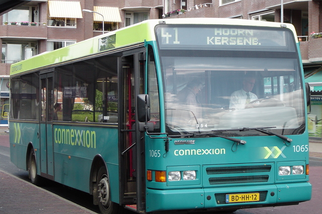 Foto van CXX Berkhof 2000NL 1065 Standaardbus door wyke2207