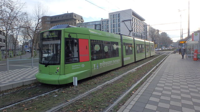 Foto van Rheinbahn NF8 2208 Tram door Perzik