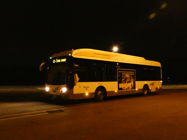 Foto van DeLijn VDL Citea SLE-120 Hybrid 2565 Standaardbus door Delijn821