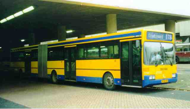 Foto van ZWN Mercedes-Benz O405 G 7798 Gelede bus door Jelmer
