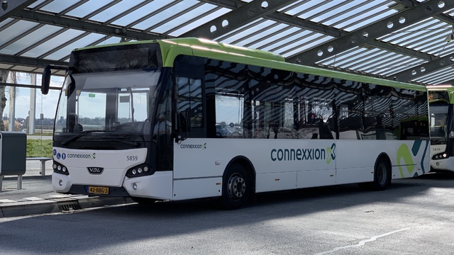 Foto van CXX VDL Citea LLE-120 5859 Standaardbus door Busdordrecht